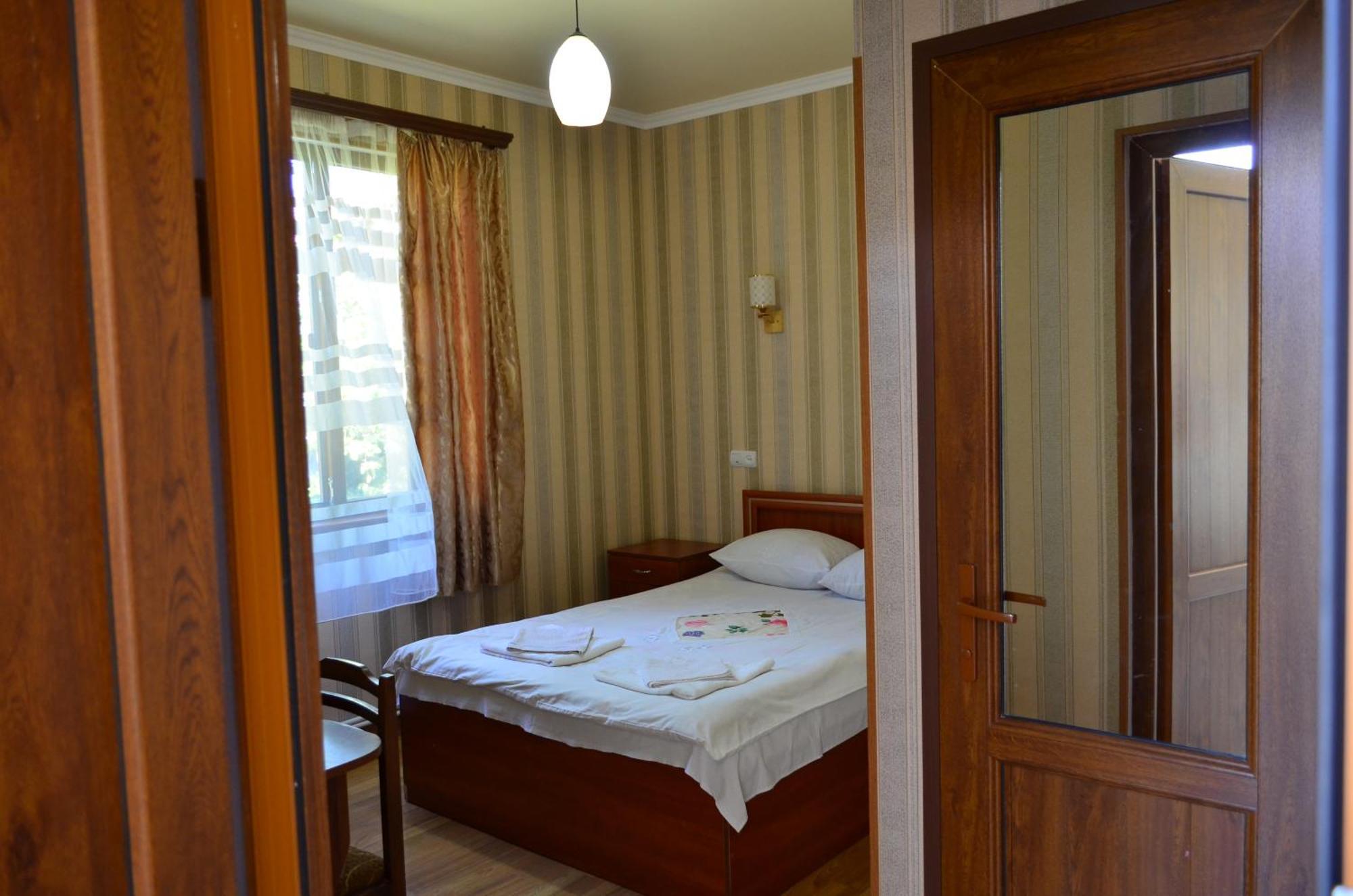 Aghasu Tun B&B Odzun Exterior foto